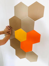 Load image into Gallery viewer, Bees in autumn homeschool printable